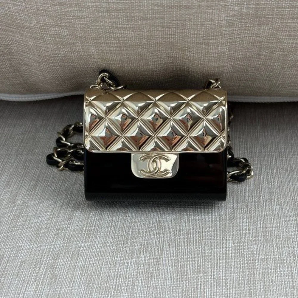 CHANEL Gold/Black Metal Mini Classic Pendant SHW